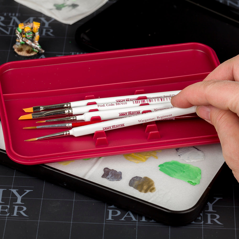 What is a Wet Palette for Painting: Ultimate Guide for Artists