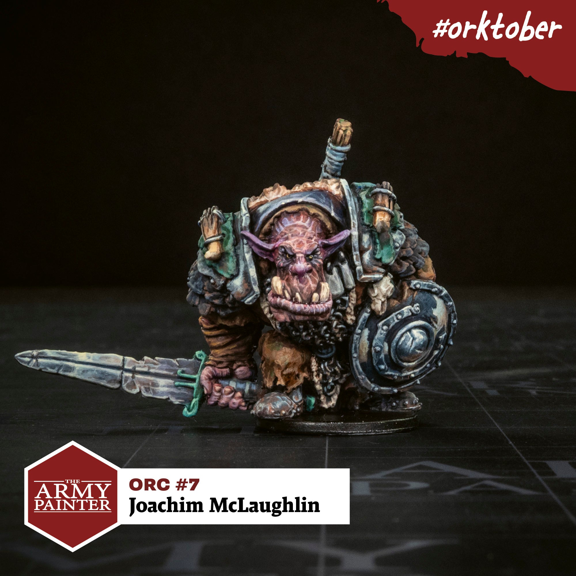 I painted a Paul Bonner orc from the Board game Zombicide Green Horde. I used Satchel Brown Speedpaint on the shoulder horns, on his fur cloak and on the chainmail.